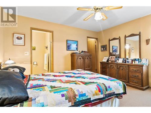 415 Commonwealth Road Unit# 3421, Kelowna, BC - Indoor Photo Showing Bedroom