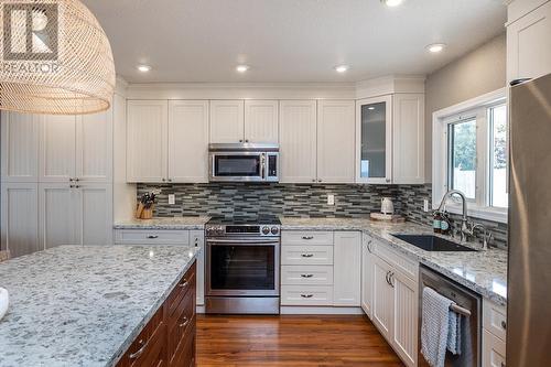55680 Jardine Loop, Prince George, BC - Indoor Photo Showing Kitchen With Upgraded Kitchen