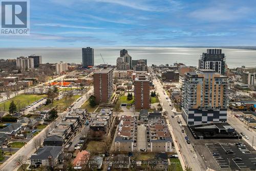 #4 -509 Elizabeth St, Burlington, ON - Outdoor With Body Of Water With View