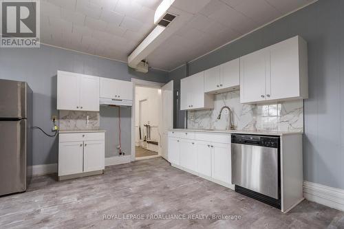 18 Everett Street, Belleville, ON - Indoor Photo Showing Kitchen