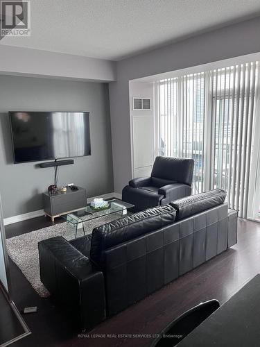 #1006 -775 King St W, Toronto, ON - Indoor Photo Showing Living Room