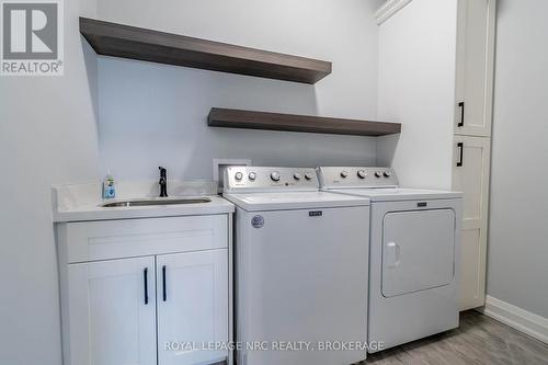 #1 -7472 Mountain Rd, Niagara Falls, ON - Indoor Photo Showing Laundry Room