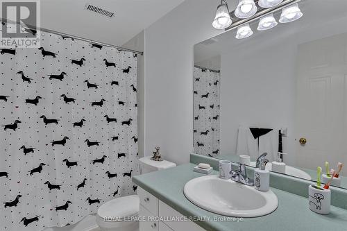 8 Ferguson Place, Peterborough, ON - Indoor Photo Showing Bathroom