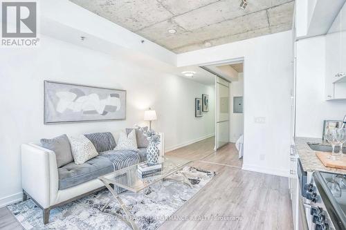#209 -707 Dovercourt Rd, Toronto, ON - Indoor Photo Showing Other Room