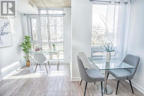 #209 -707 Dovercourt Rd, Toronto, ON - Indoor Photo Showing Dining Room