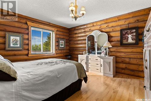Big Brown Barn, Longlaketon Rm No. 219, SK - Indoor Photo Showing Bedroom