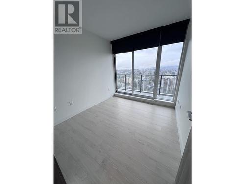 3107 4890 Lougheed Highway, Burnaby, BC - Indoor Photo Showing Other Room