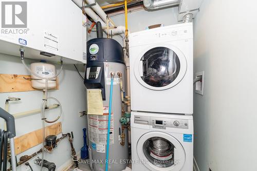 B12 - 190 Century Hill Drive, Kitchener, ON - Indoor Photo Showing Laundry Room