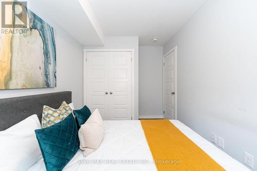 B12 - 190 Century Hill Drive, Kitchener, ON - Indoor Photo Showing Bedroom