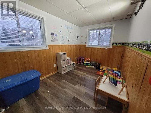 49 Seventh Avenue, Brantford, ON - Indoor Photo Showing Other Room