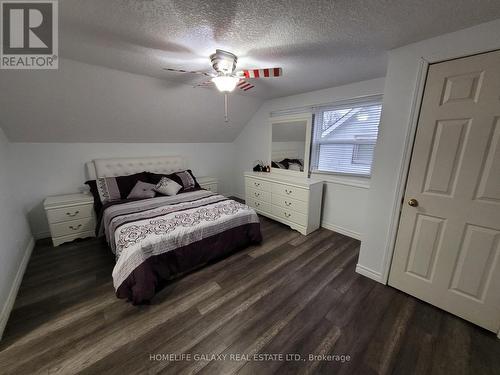 49 Seventh Avenue, Brantford, ON - Indoor Photo Showing Bedroom