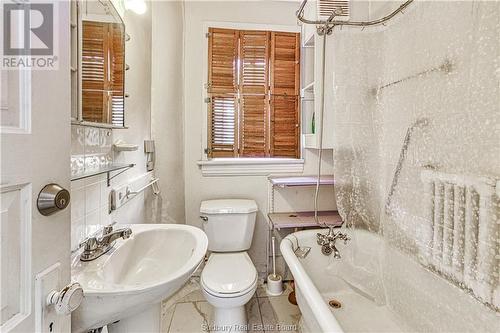 426 Morris Street, Greater Sudbury, ON - Indoor Photo Showing Bathroom