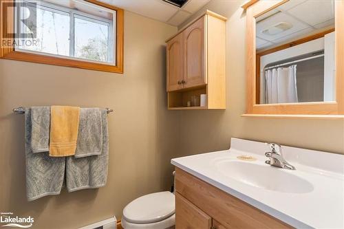 1417 Hodgson Road, Haliburton, ON - Indoor Photo Showing Bathroom