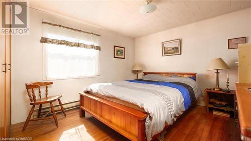43 Bartley Drive, Northern Bruce Peninsula, ON - Indoor Photo Showing Bedroom