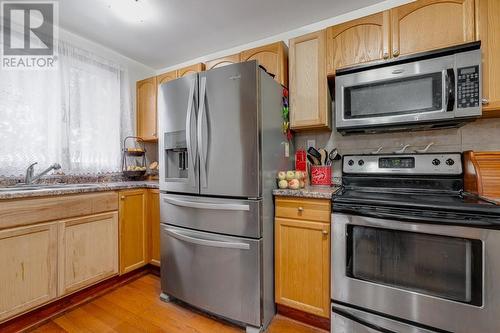 2024 Pitt Street, Cornwall, ON - Indoor Photo Showing Kitchen