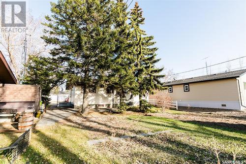 105 Bayne Street, Luseland, SK - Outdoor