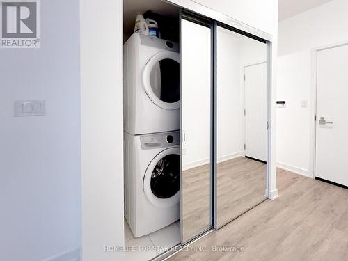 102 - 50 Ordnance Street, Toronto, ON - Indoor Photo Showing Laundry Room