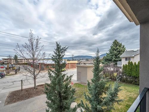 111-250 Waterford Avenue, Penticton, BC - Outdoor With View