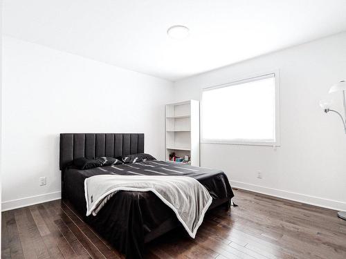Chambre Ã Â coucher - 996 Rue Éluard, Laval (Fabreville), QC - Indoor Photo Showing Bedroom