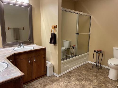 102 Springhill Rd, Port Mcneill, BC - Indoor Photo Showing Bathroom