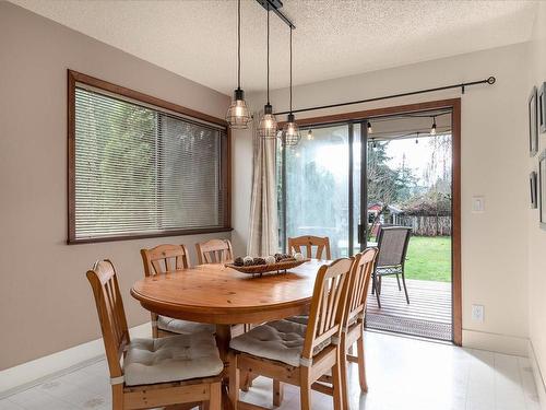 7549 Andrea Cres, Lantzville, BC - Indoor Photo Showing Dining Room