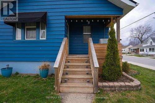 4397 Homewood Avenue, Niagara Falls, ON - Outdoor