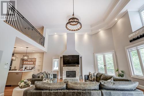 2749 13 Line, Bradford West Gwillimbury, ON - Indoor Photo Showing Living Room With Fireplace