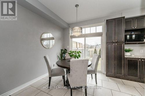 19 Fallis Cres, Caledon, ON - Indoor Photo Showing Dining Room