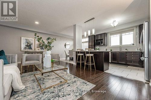 19 Fallis Cres, Caledon, ON - Indoor Photo Showing Other Room