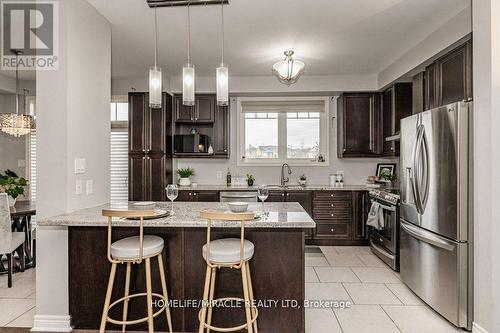 19 Fallis Cres, Caledon, ON - Indoor Photo Showing Kitchen With Stainless Steel Kitchen With Upgraded Kitchen