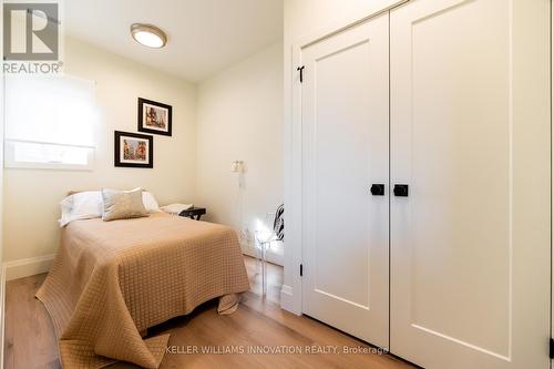 3 - 163 Grand River Avenue, Brantford, ON - Indoor Photo Showing Bedroom