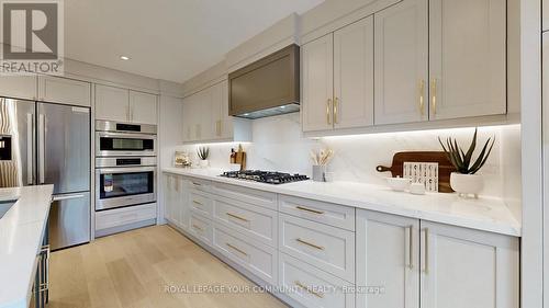 34 Van Horne Ave, Toronto, ON - Indoor Photo Showing Kitchen With Upgraded Kitchen