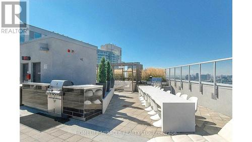 #1604 -352 Front St W, Toronto, ON - Outdoor