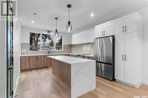 712 1St Street E, Saskatoon, SK - Indoor Photo Showing Kitchen With Stainless Steel Kitchen With Upgraded Kitchen