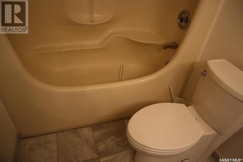 1505 315 5Th Avenue N, Saskatoon, SK - Indoor Photo Showing Bathroom