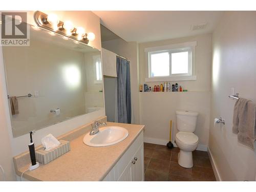 4381 Alfred Avenue, Smithers, BC - Indoor Photo Showing Bathroom