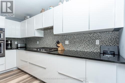 387 Stanley Park, Central Elgin (Port Stanley), ON - Indoor Photo Showing Kitchen With Upgraded Kitchen