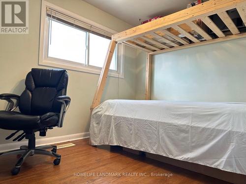 150 Fennell Ave E, Hamilton, ON - Indoor Photo Showing Bedroom