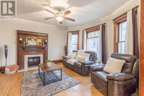 6319 Barker St, Niagara Falls, ON - Indoor Photo Showing Living Room With Fireplace