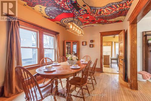 6319 Barker St, Niagara Falls, ON - Indoor Photo Showing Dining Room