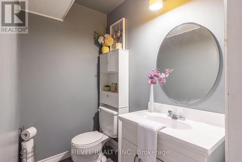 6319 Barker St, Niagara Falls, ON - Indoor Photo Showing Bathroom