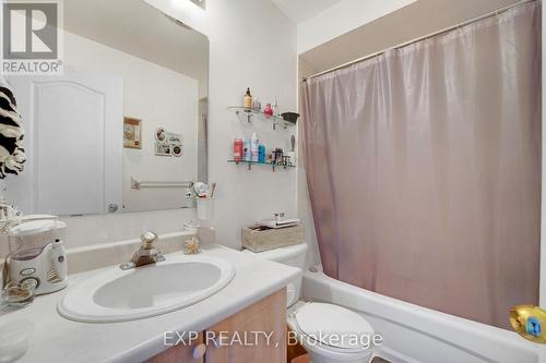92 - 1128 Dundas Street W, Mississauga, ON - Indoor Photo Showing Bathroom