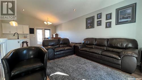 1626 Stensrud Road, Saskatoon, SK - Indoor Photo Showing Living Room