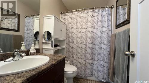 1626 Stensrud Road, Saskatoon, SK - Indoor Photo Showing Bathroom