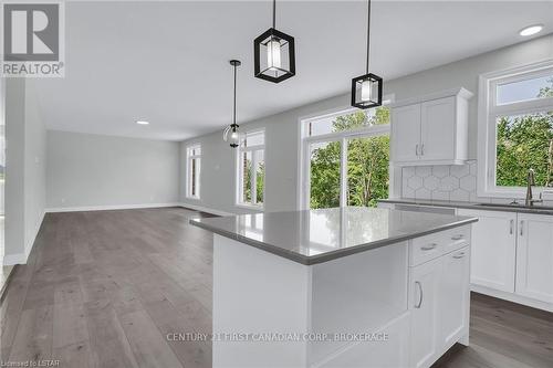 58 Aspen Parkway, Aylmer (Ay), ON - Indoor Photo Showing Kitchen