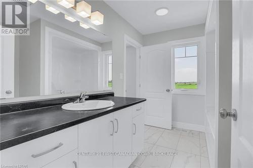 58 Aspen Parkway, Aylmer (Ay), ON - Indoor Photo Showing Bathroom