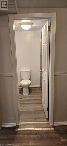 509 Highbury Ave, London, ON - Indoor Photo Showing Bathroom