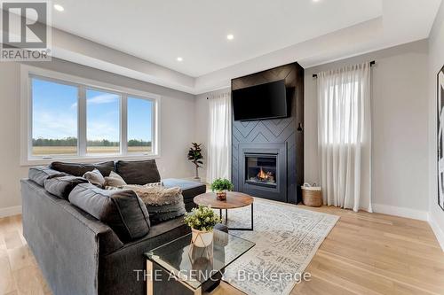 16 Macneil Crt, Bayham, ON - Indoor Photo Showing Living Room With Fireplace