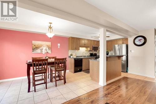 76 Magnolia Cres, Grimsby, ON - Indoor Photo Showing Kitchen
