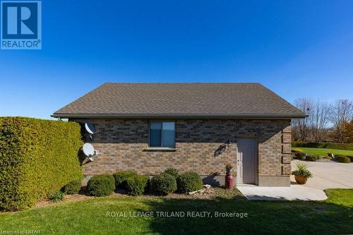 1104 Gladstone Dr, Thames Centre, ON - Outdoor